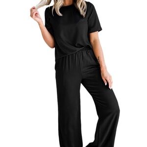 B120 Black Solid Color 2 Piece T-Shirt and Wide Leg Pants Set
